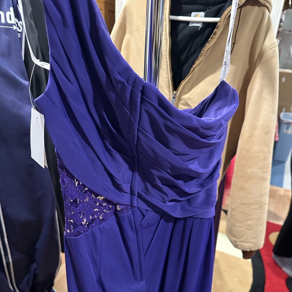 Floor length dress - Picture 2 of 3